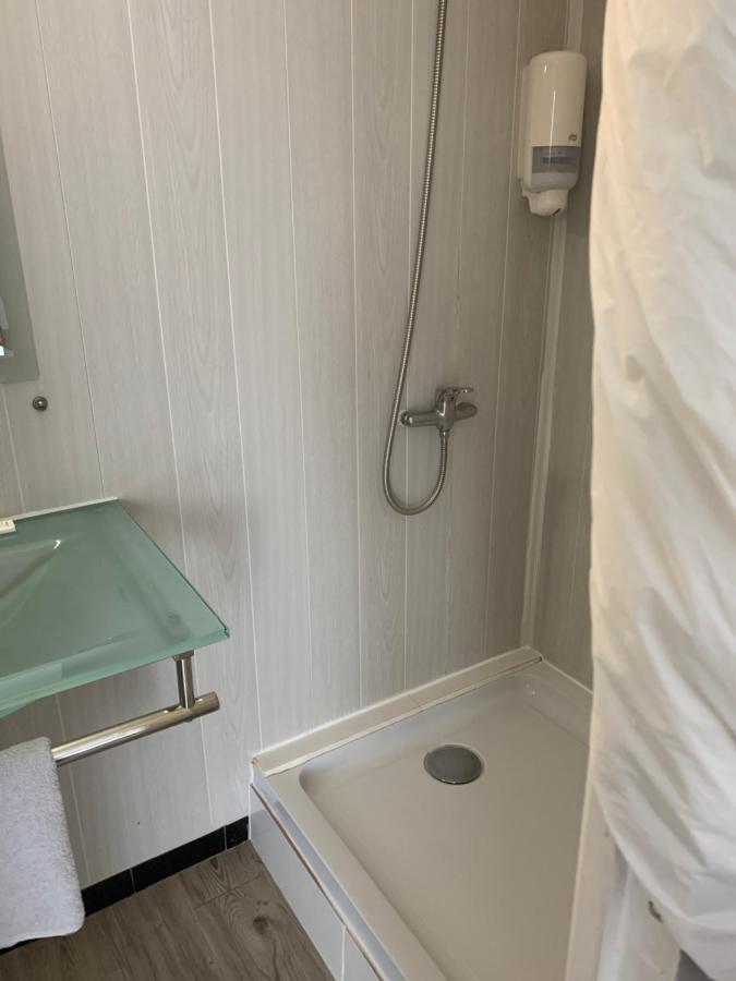 Hotel Le Canetois Eksteriør bilde