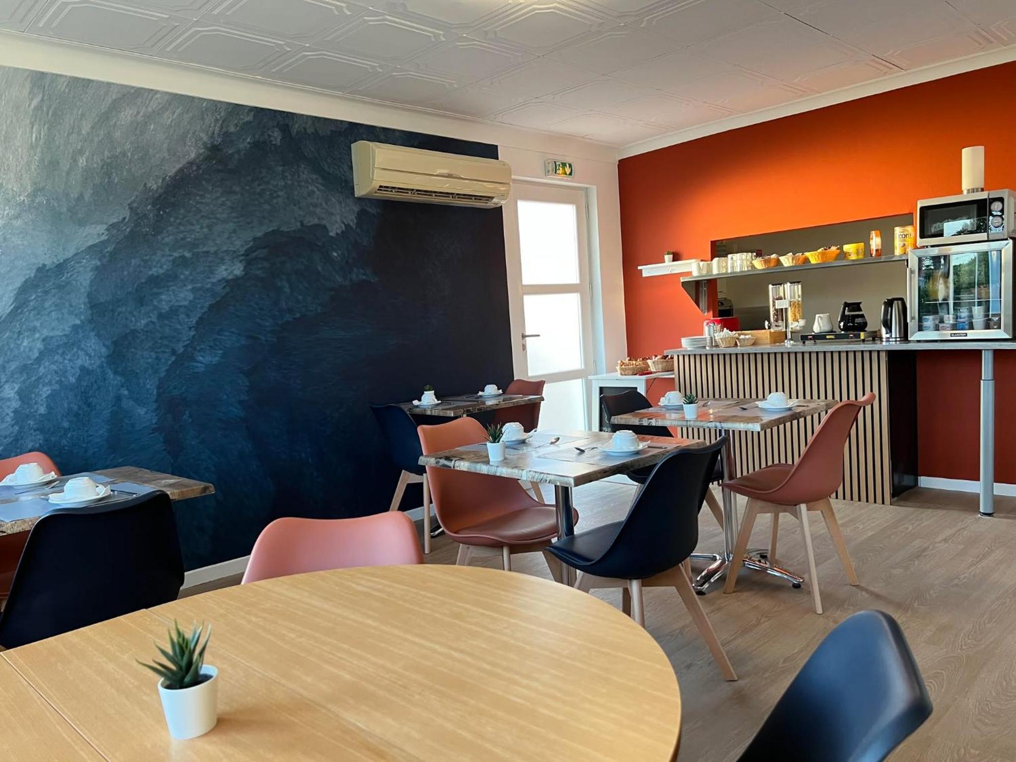 Hotel Le Canetois Eksteriør bilde